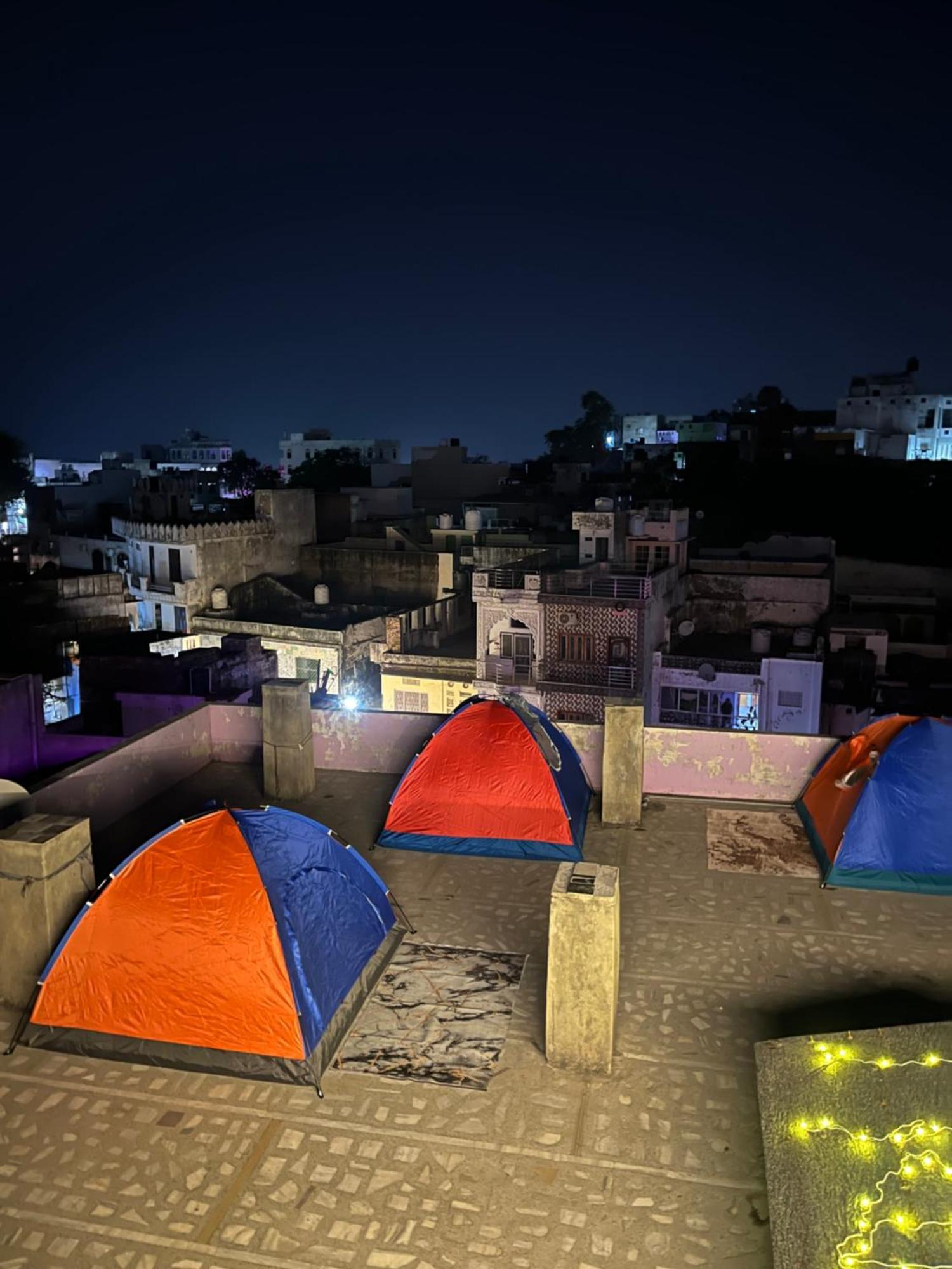 The Old Town Hostel Pushkar Esterno foto
