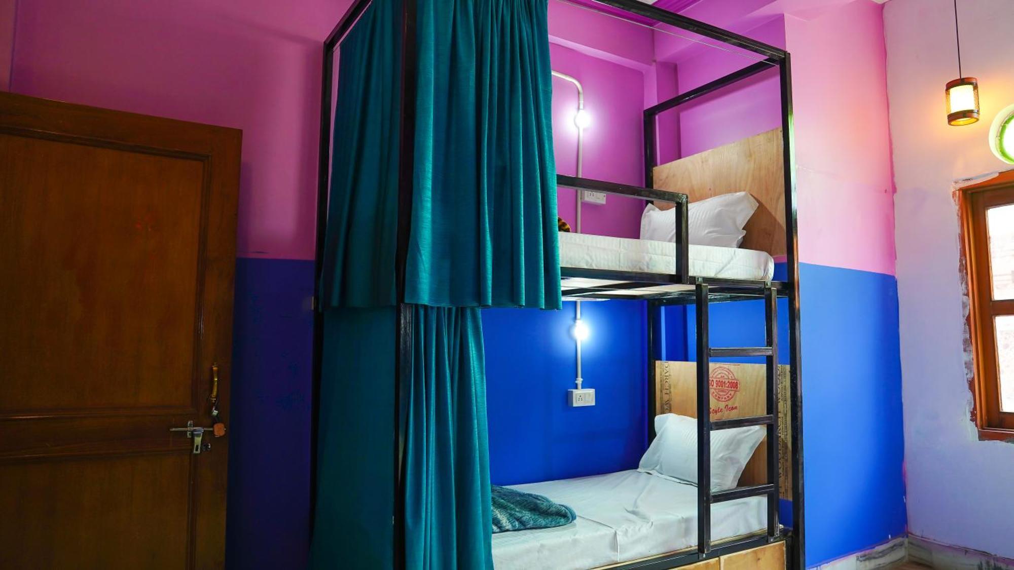 The Old Town Hostel Pushkar Esterno foto